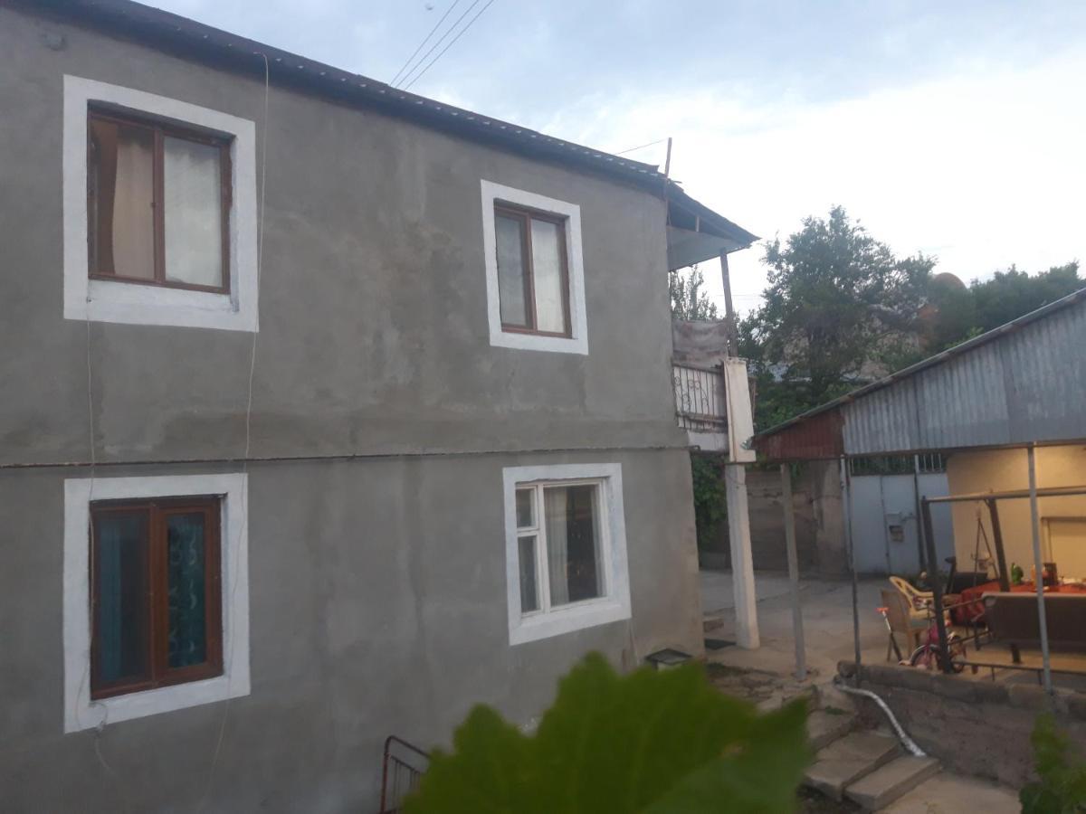 Sam'S Place, Tours With Sam Erywań Zewnętrze zdjęcie